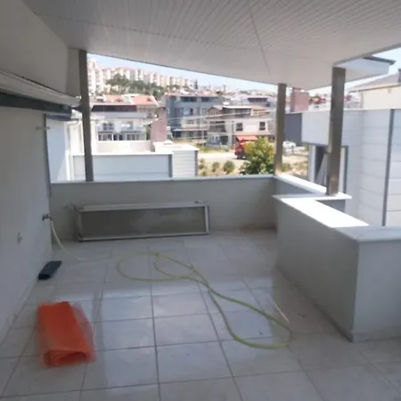 Muhteşem Tripleks Villa Dikili